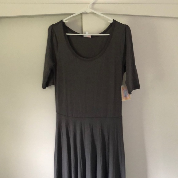 New with tags Lularoe Nicole Dress - Picture 1 of 3
